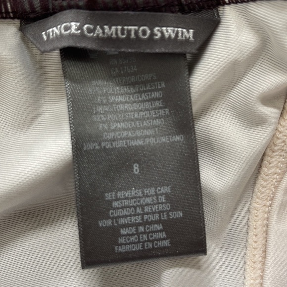 ☀️🏝️VINCE CAMUTO Plunging V-neck Swimsuit 8 - Picture 11 of 12